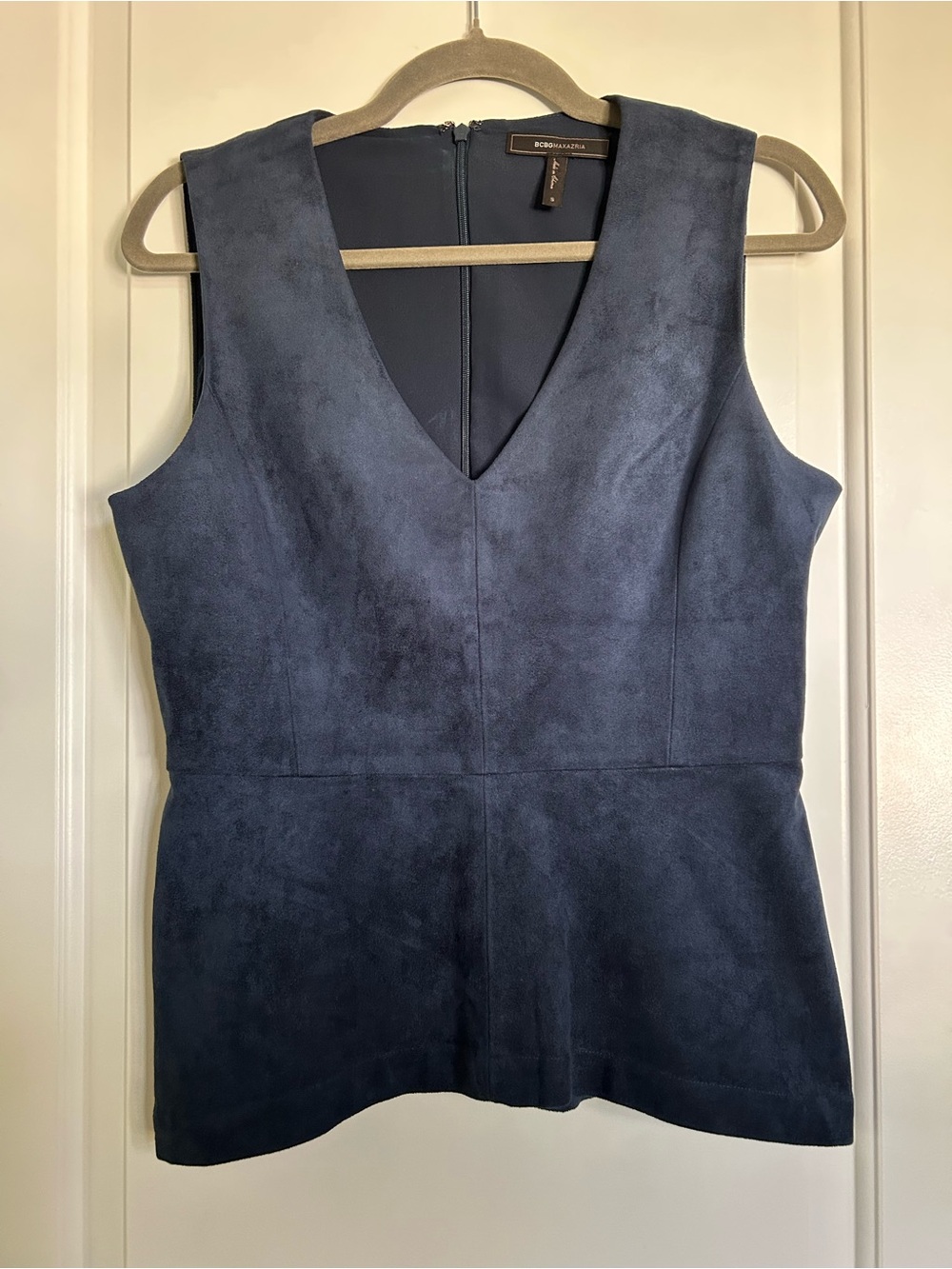 BCBGMAXAZRIA Navy Suede Peplum Sleeveless Top